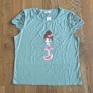 Women’s Lace Sleeve Mint Short Sleeve Tee with Ballerina Graphic 🍧